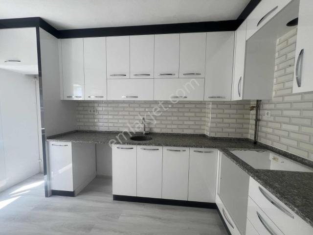 Şehzade'den Değirmenönü Mahallesinde 2+1 Kiralık Daire