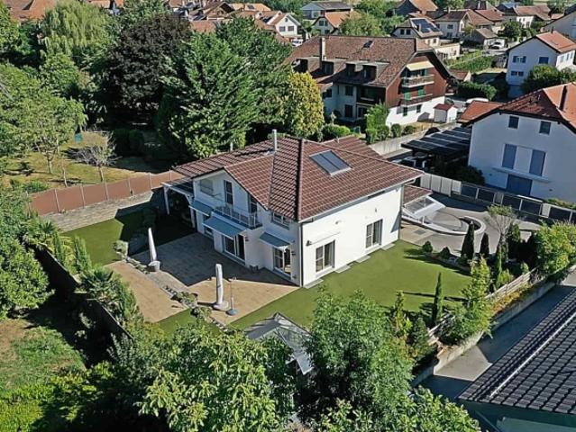 Einzelagent – Lieblingsimmobilie, freistehende Villa in einer ruhigen Gegend