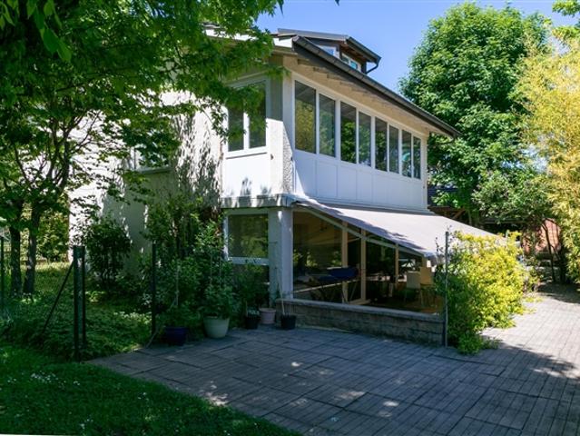 Einzelagent Ruhige, freistehende Villa mit einem schönen Grundstück von 1621 m²