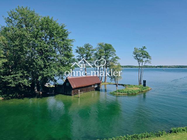 Einzelnstehendes Bootshaus mit 3 Bootsboxen in einmaliger Wasserlage in Schwerin