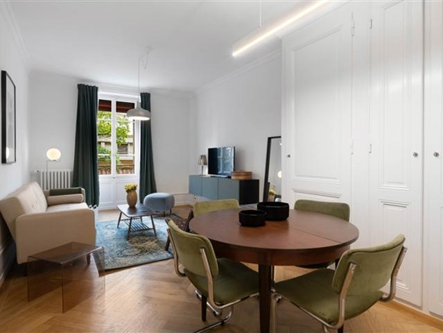 Einzimmerwohnung in Vibrant Carouge – Rue de Carouge 93, Genf
