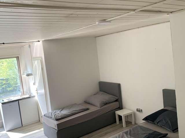 Einzimmerwohnung zu vermieten in Köln, Marsdorf