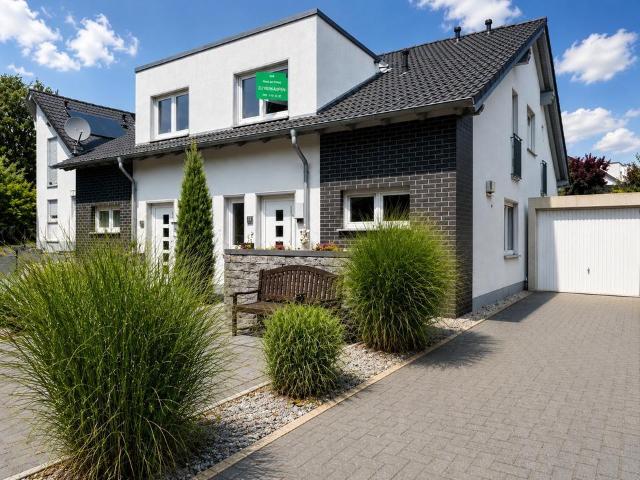 EINZIEHEN & GENIEßEN FREIE DOPPELHAUSHÄLFTE IN HOLZWICKEDE 2019