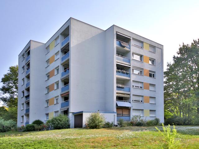 Einziehen nach Ihren Vorstellungen – 3 Zimmer Wohnung mit Loggia, Aufzug und herrlichem Grünblick
