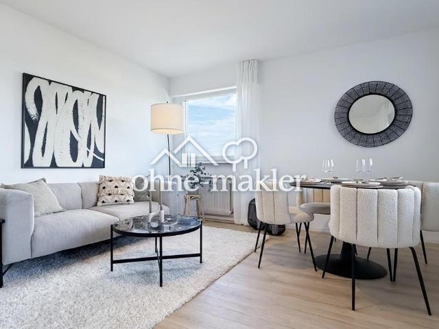 Einziehen statt renovieren: Frisch modernisierte 2 Zimmer Wohnung mit Panoramablick