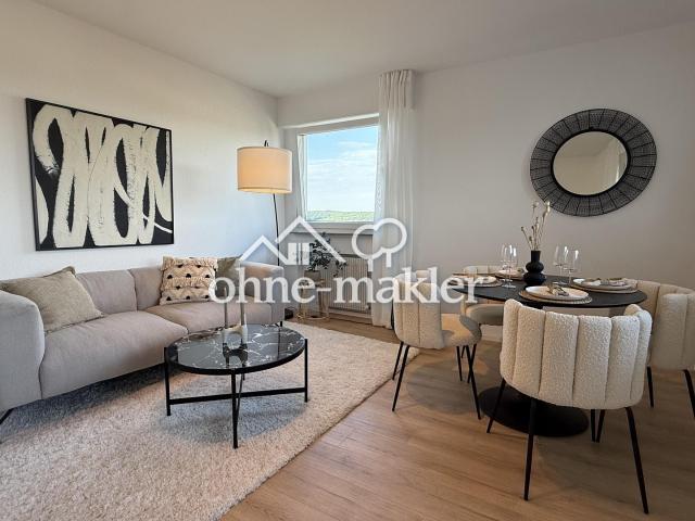 Einziehen statt renovieren: Frisch modernisierte 2 Zimmer Wohnung mit Panoramablick