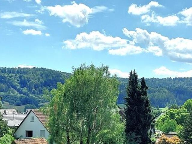 EINZIEHEN & WOHLFÜHLEN auf 147m² neuw. 5 Zi. DG WHG inkl. U EBK z 15.8.26 an max. 3 Pers.NR