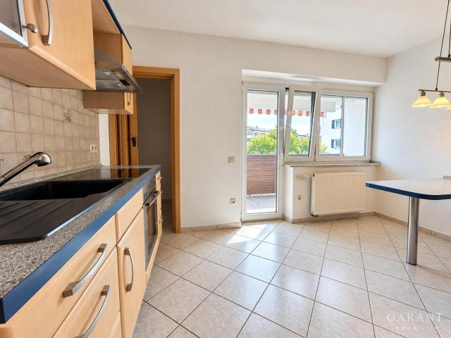 Einziehen & wohlfühlen gepflegte 3 Zimmer Wohnung mit zwei Balkonen