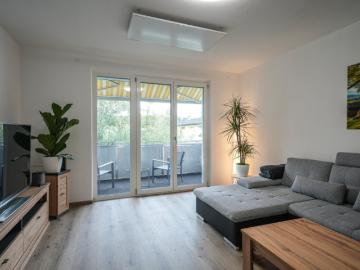 Einziehen & Wohlfühlen. Sanierte 3,5 Zimmerwohnung mit Alpenpanorama