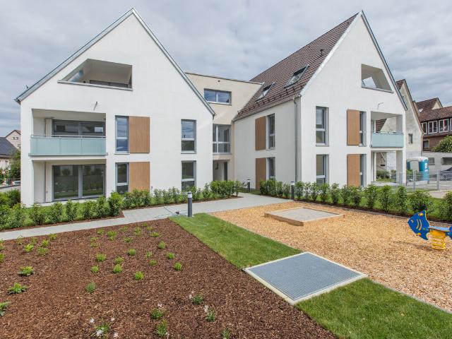 EINZIEHEN & WOHLFÜHLEN – STILVOLLE WOHNUNG MIT SONNIGEM BALKON
