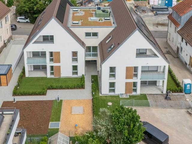 EINZIEHEN & WOHLFÜHLEN – STILVOLLE WOHNUNG MIT SONNIGEM BALKON