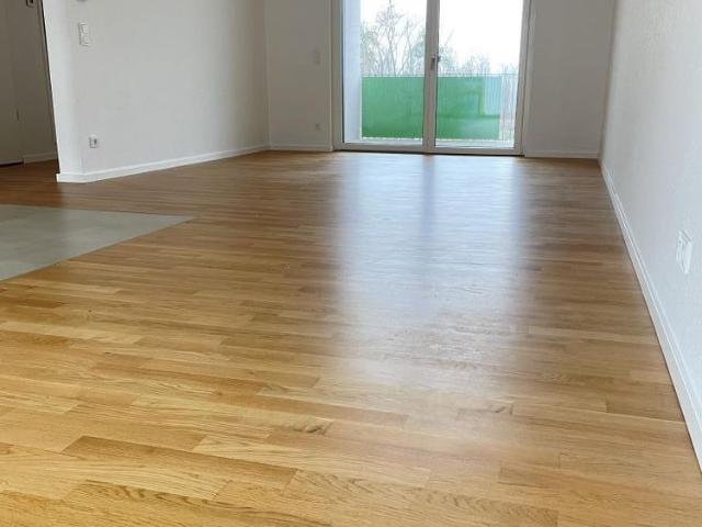 Einziehen u. Wohlfühlen! Hochwertige 3 Zimmerwohnung mit Loggia