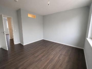 EINZIEHEN UND SICH WOHLFÜHLEN GEPFLEGTE WOHNUNG MIT LOGGIA