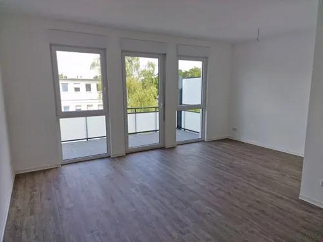 Einziehen und Wohnen: Erstbezug 2 Zi. Wohnung mit Balkon in Bonn Plittersdorf