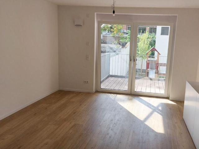 Einziehen und wohlfühlen: 3 Zimmer mit Terrasse