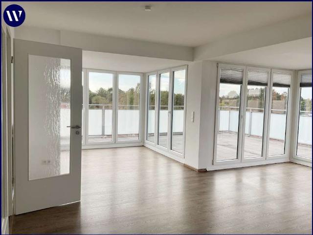 Einziehen und Wohlfühlen! 3 Zimmer, Panoramafenster & Dachterrasse, moderne Ausstattung, Einbauküche