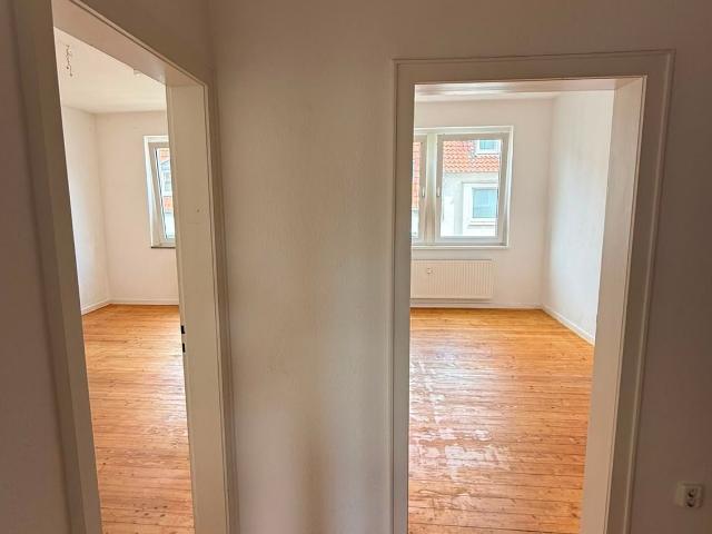 Einziehen und Wohlfühlen, 3 Zimmer Wohnung mit Balkon und EBK in Osnabrück Schölerberg