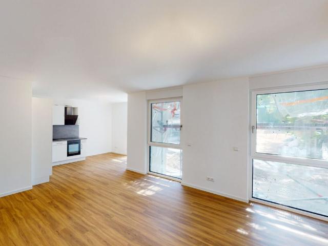 Einziehen und Wohlfühlen: 3 Zimmer Wohnung mit EBK und Balkon