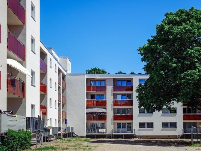 Einziehen und wohlfühlen / 3.OG rechts WBS erforderlich