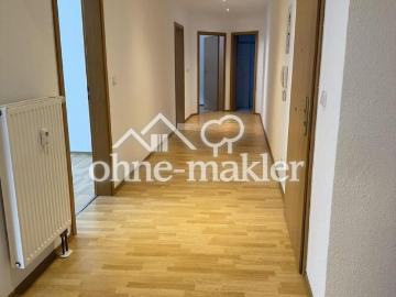 Einziehen und Wohlfühlen – 4 Zi Wohnung in ruhiger Wohnlage mit perfekter Infrastrukturanbindung