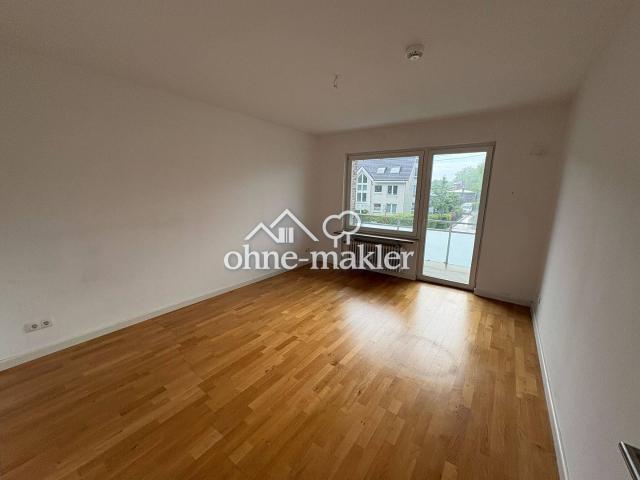 Einziehen und Wohlfühlen: Charmante 2 Zimmer Wohnung mit BALKON & EBK