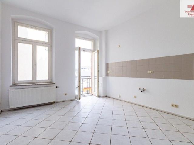 Einziehen und wohlfühlen – Helle 2 Raum Wohnung mit großer Küche