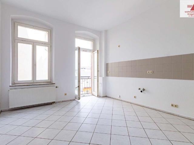 Einziehen und wohlfühlen – Helle 2 Raum Wohnung mit großer Küche