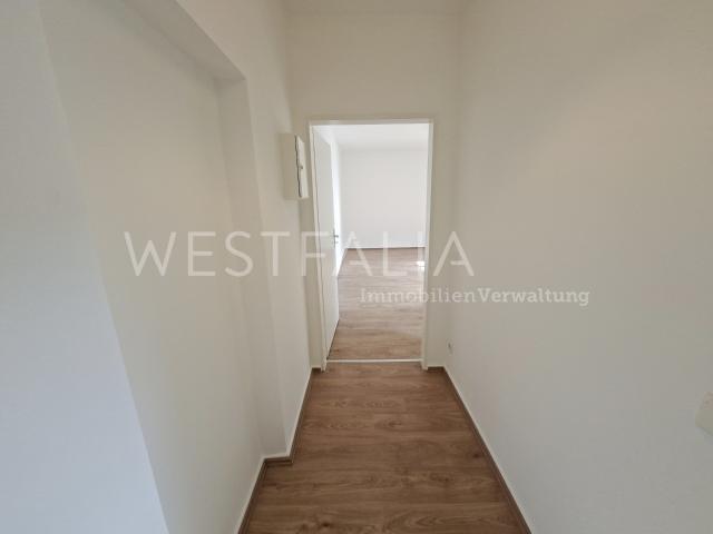 Einziehen und wohlfühlen: Helle DG Wohnung