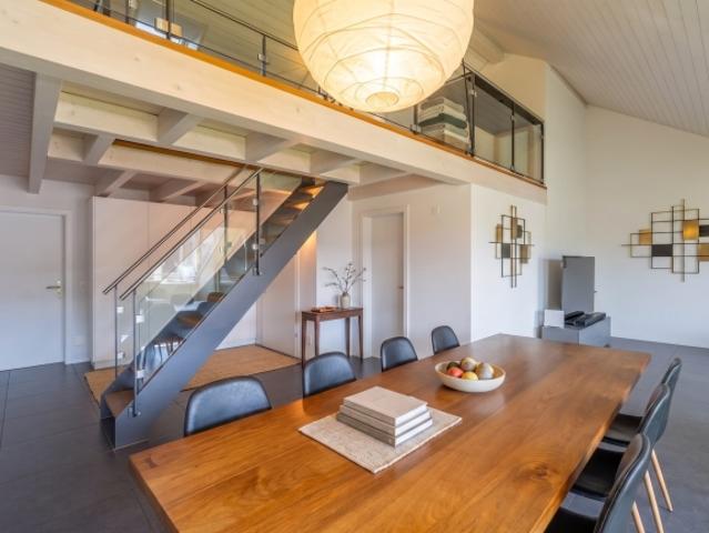 Einziehen und wohlfühlen Moderne Maisonettewohnung mit Galerie und