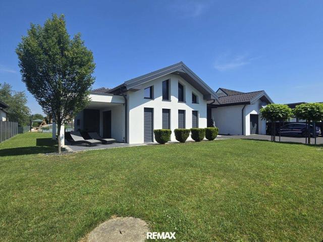 Einziehen und wohlfühlen – Moderner Bungalow in Gralla mit vier Schlafräumen und schönen Garten zu kaufen!