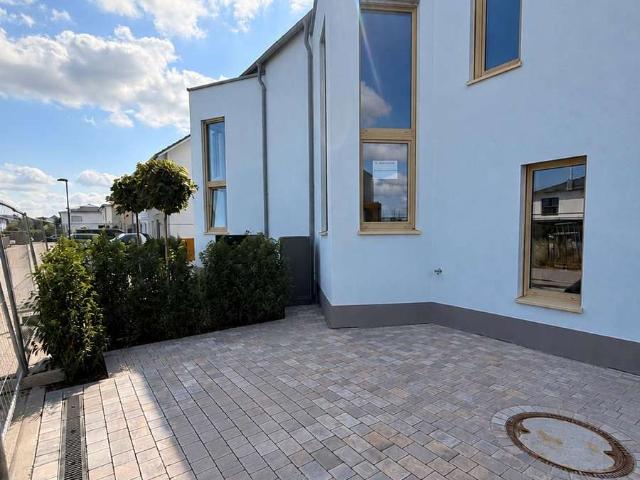 Einziehen und wohlfühlen September2026 * 7 Zimmer Doppelhauseinheit mit Garage in Heddesheim