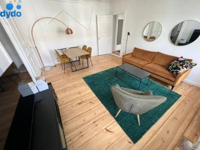 ! Einziehen und Wohlfühlen ! Vollmöblierte 3 Zimmmer Altbauwohnung im Herzen von Charlottenburg