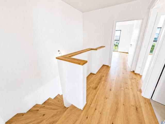 Einzigartig+ Wohnen am See: Schlüsselfertige 4 Zimmer Doppelhaushälfte in Parndorf!