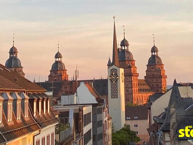 EINZIGARTIG WOHNEN MIT ATEMBERAUBENDEN SCHLOSSBLICK – DIREKTE CITY LAGE!