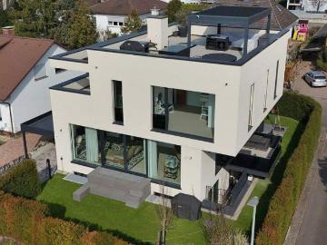 Einzigartig leben im Architektenhaus mit Rooftop Spa und modernster Technik !