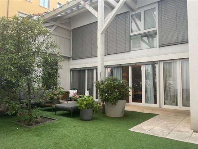 Einzigartig schönes und grosses 5,5 Zimmer Apartment mit Terrassen in den Pâquis