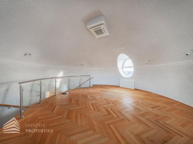 Einzigartige 7 Zimmer Wohnung mit Terrasse in bester Lage, Erstbezug
