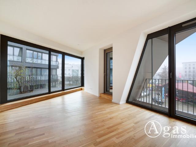 Einzigartige 4 Zimmer Wohnung mit ca. 141m², EBK und tollem Balkon in Berlin Mitte!