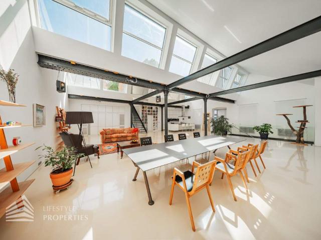Einzigartige 5 Zimmer Loftwohnung mit Terrasse und Werkstatt im 6. Bezirk