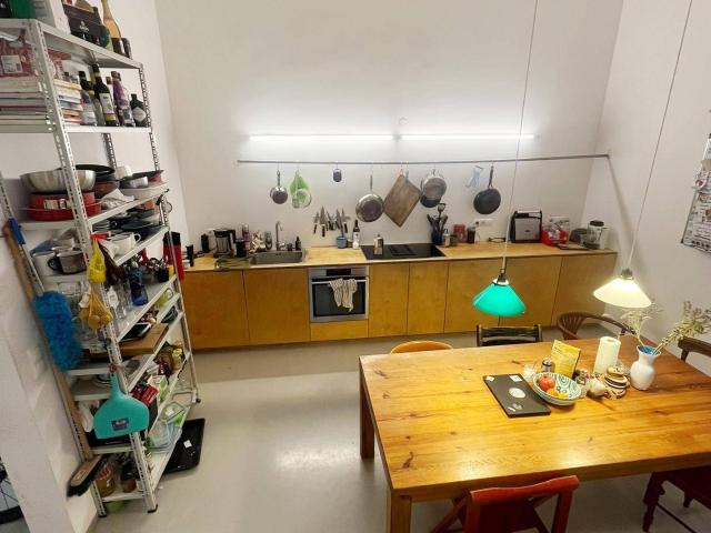 Einzigartige Altbau Wohnung 131 m2 mit 4 Zimmern in Wien 1060 Naschmarkt Nähe