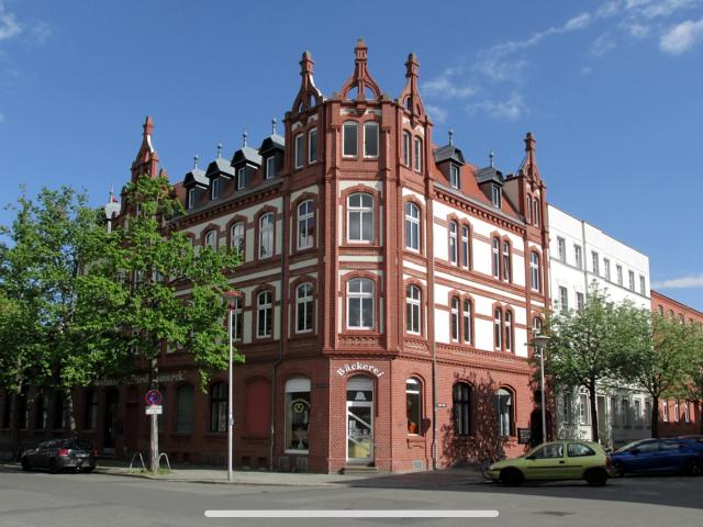 Einzigartige Altbau Wohnung mit 10 Zimmern für die große Familie am Staatstheater Cottbus