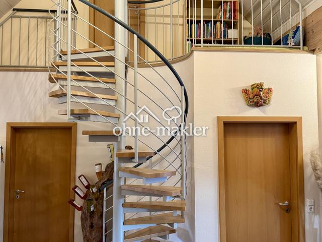 Einzigartige Galeriewohnung mit Süd Balkon und unverbaubarem Blick ins Biberttal