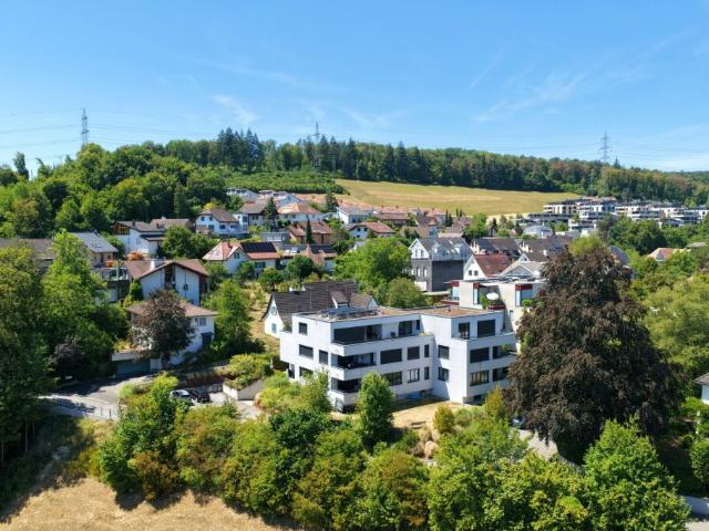 Einzigartige Gartenwohnung an begehrter und erhöhter Lage
