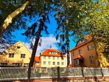 Einzigartige DG Wohnung in Hellerau m. Fernblick, Loggia &Carport