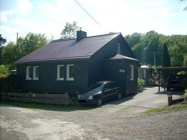 Einzigartige Lage! Freistehendes Einfamilienhaus am Waldesrand