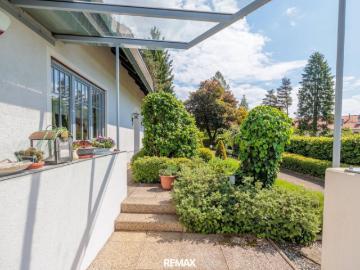 Einzigartige Liegenschaft mit Kachelofen, Wintergarten und parkähnlichen Grundstück in Toplage