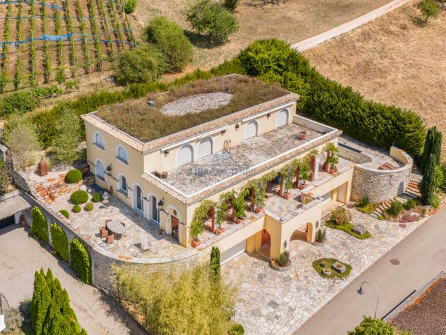 Einzigartige Villa mit exklusivem Wohnambiente & viel Raum zum Leben