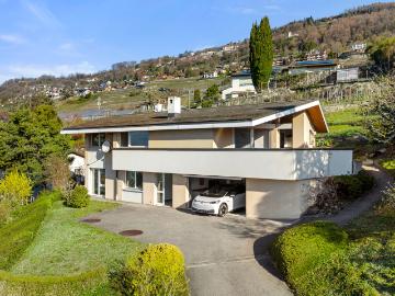 Einzigartige Villa mit Panoramaseeblick