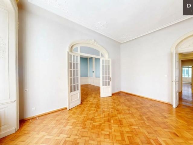 EINZIGARTIGER ALTBAU TRAUM IM BOTSCHAFTSVIERTEL, STUCK, KAMIN, BELETAGE, 3D RUNDGANG