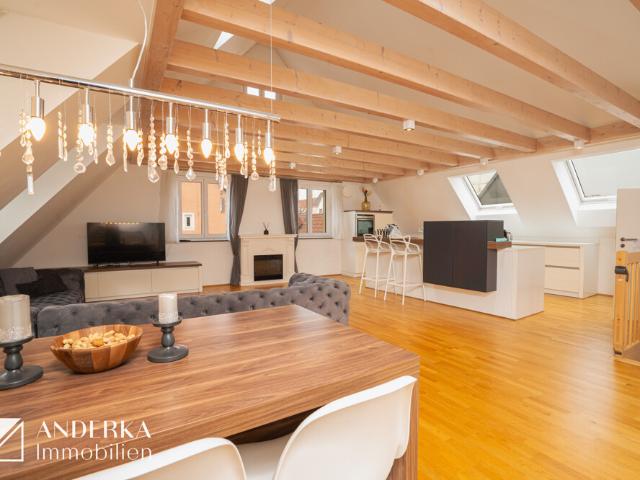 Einzigartiges Maisonette Penthouse mit Aufzug & Dachterrasse im Herzen Günzburgs